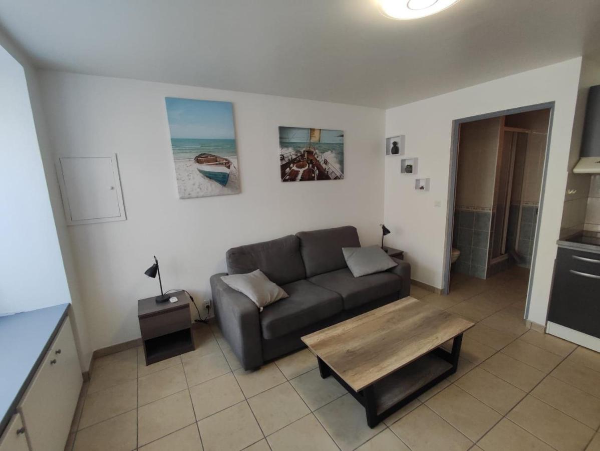 Studio 2 Personnes En Centre Ville Saint-Pierre-de-Plesguen Exteriör bild